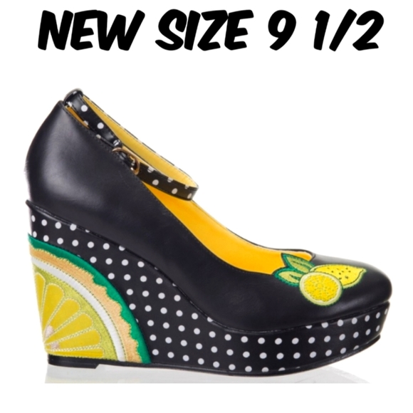 Banned Apparel Pin Up Lemon Wedge Shoes - Picture 5 of 7